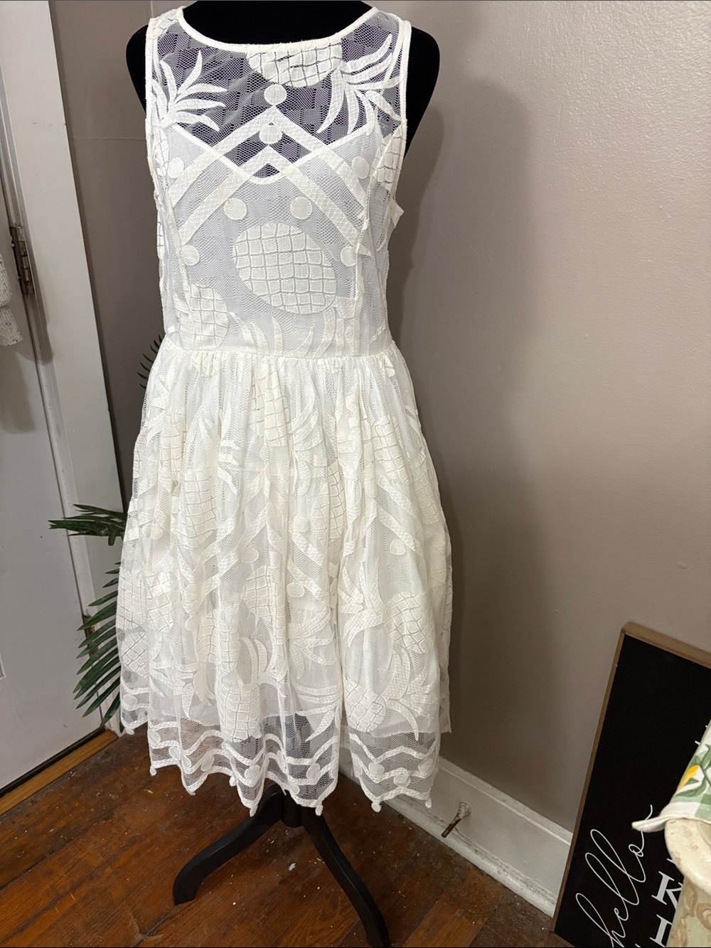 Maeve Anthropologie Pina Pineapple Dress Lace Overlay Fit-and-Flare women’s 6